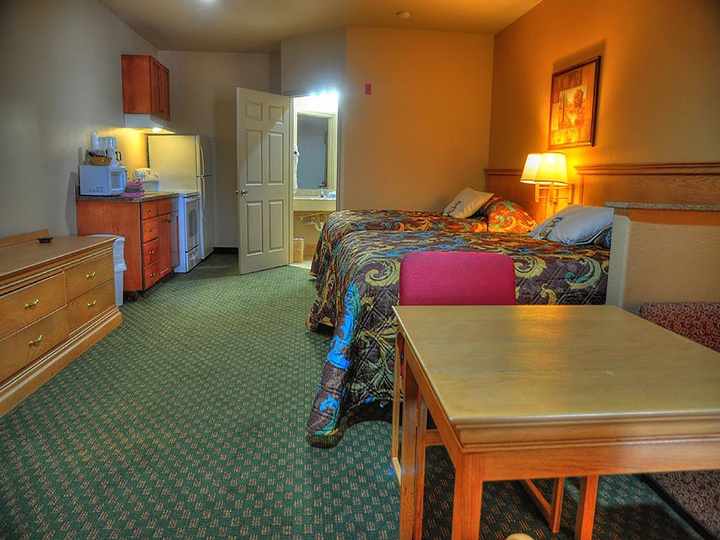 Lone Star Inn And Suites วิกทอเรีย ภายนอก รูปภาพ