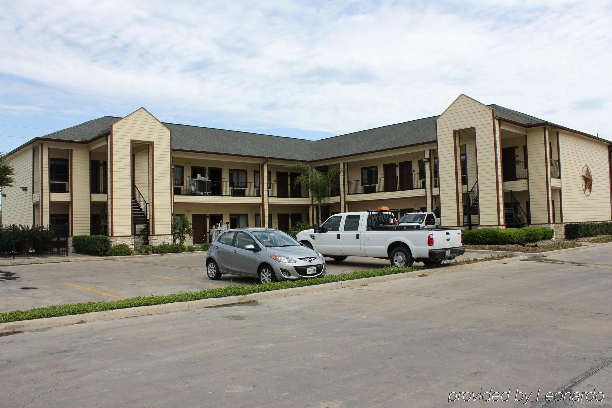 Lone Star Inn And Suites วิกทอเรีย ภายนอก รูปภาพ