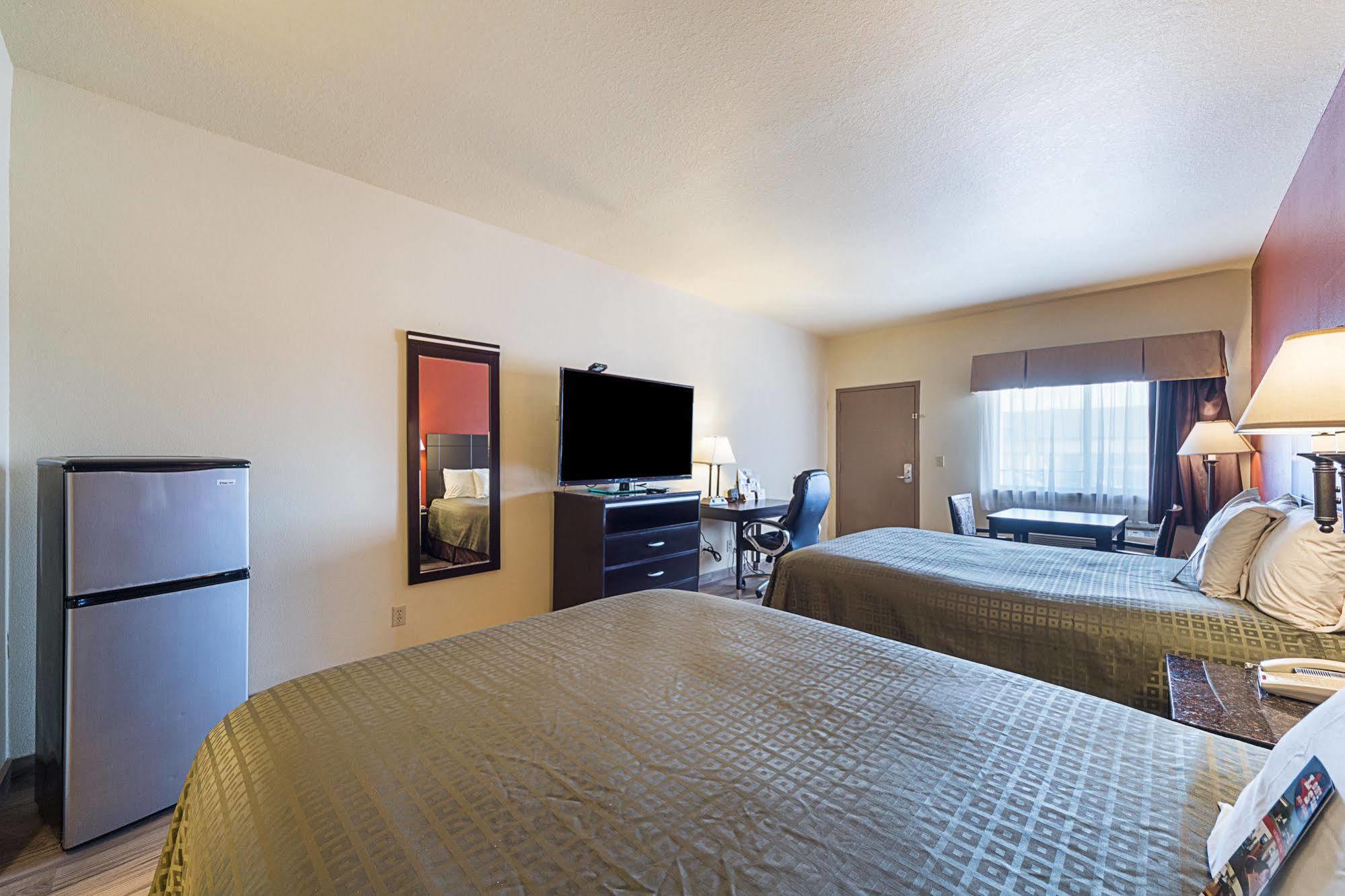 Lone Star Inn And Suites วิกทอเรีย ภายนอก รูปภาพ